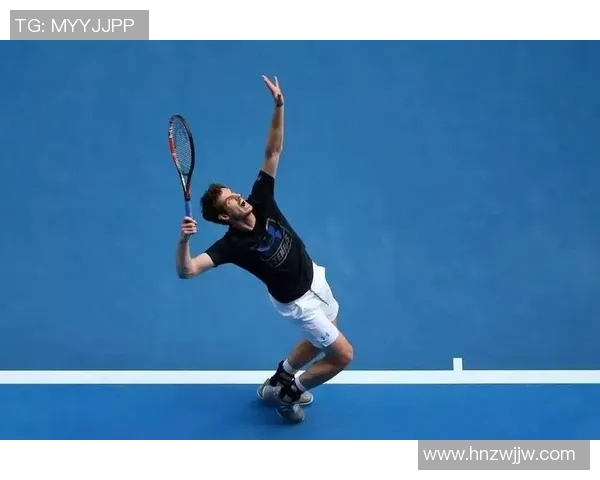 杭州网球队的阵地战揭秘：深度解析网球战术与团队协作技巧