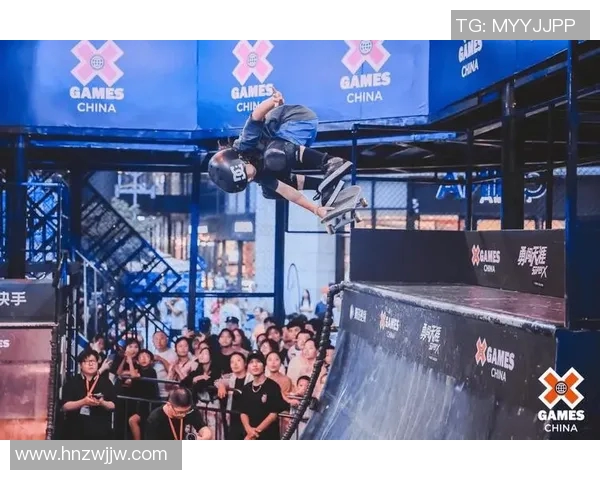 重庆攀岩队在世界滑板锦标赛中的拼搏历程与荣耀时刻分享