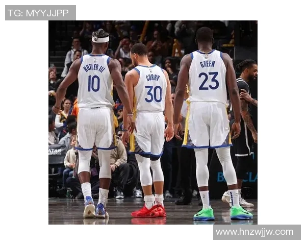 勇士与火箭激战5月27日NBA季后赛精彩对决引发球迷热议