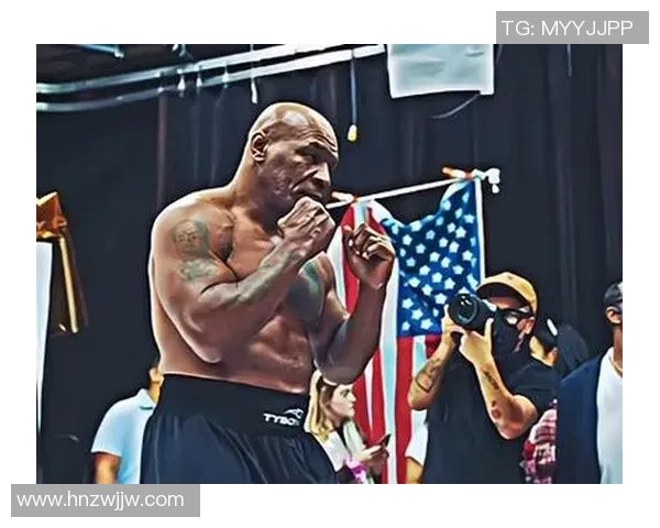 泰森与小罗伊琼的巅峰对决揭示拳击历史的新篇章