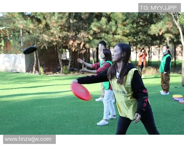 飞盘竞技新风潮:深入解析武汉飞盘队的战术与团队协作 飞盘竞技新风潮:深入解析武汉飞盘队的战术与团队协作