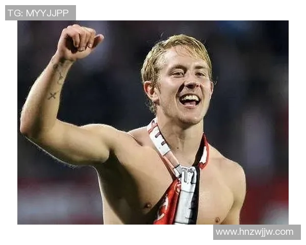 高诗岩：从青涩新星到篮球场上的璀璨明星之路